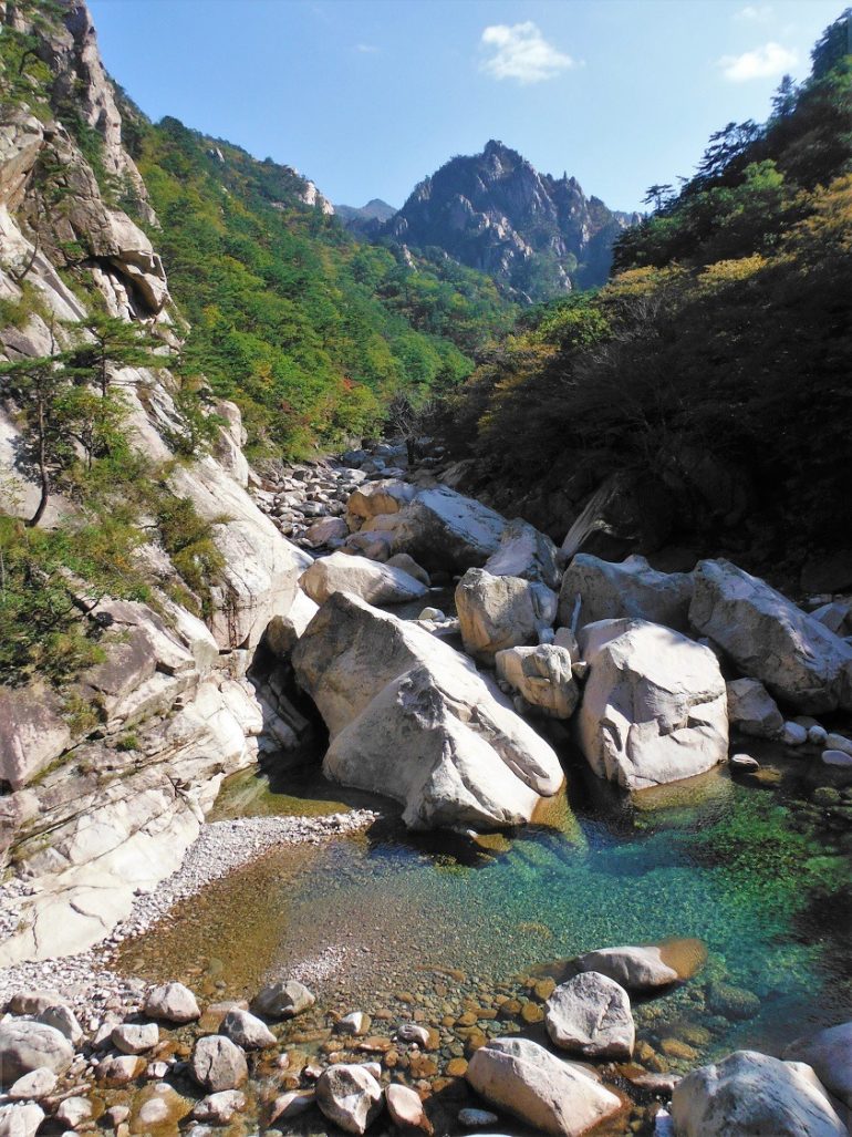 blue stream Seoraksan mountains korea