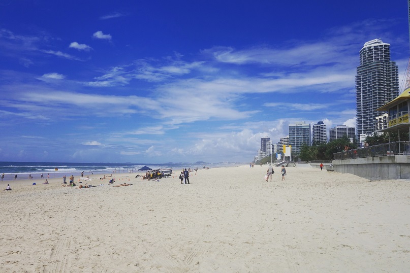 beach and skyscrapers at surfers paradise