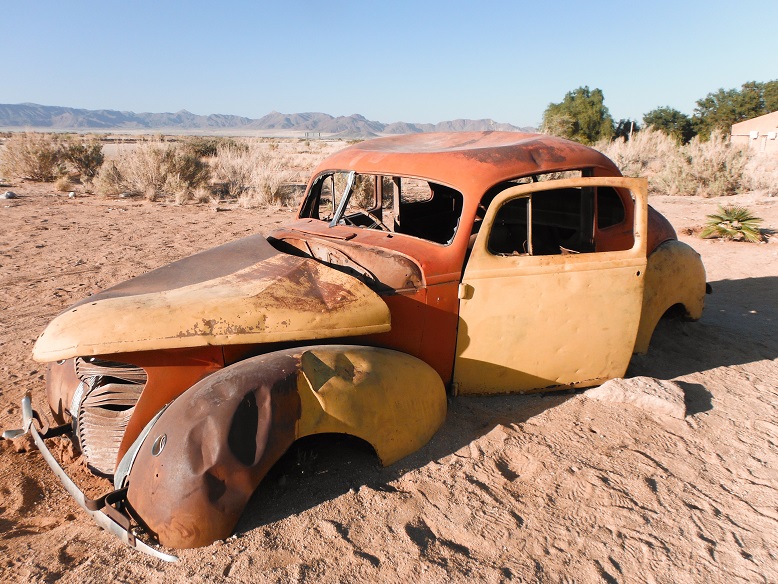 abandoned car, solitaire namibia