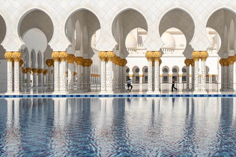 Sheikh Zayed Mosque, Abu Dhabi: A Girl's Guide to visiting (on a ...