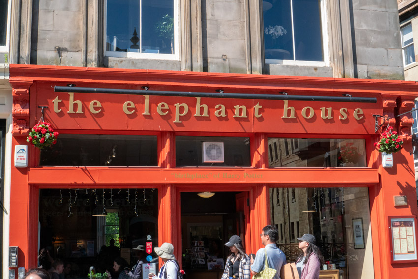the elephant house cafe