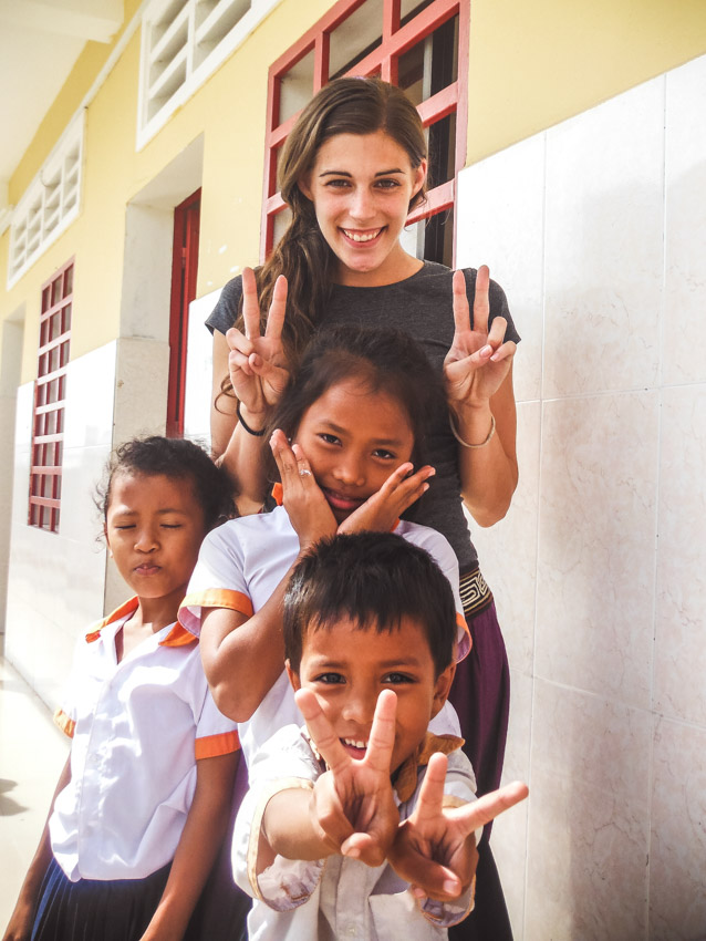 voluntourism cambodia school kids