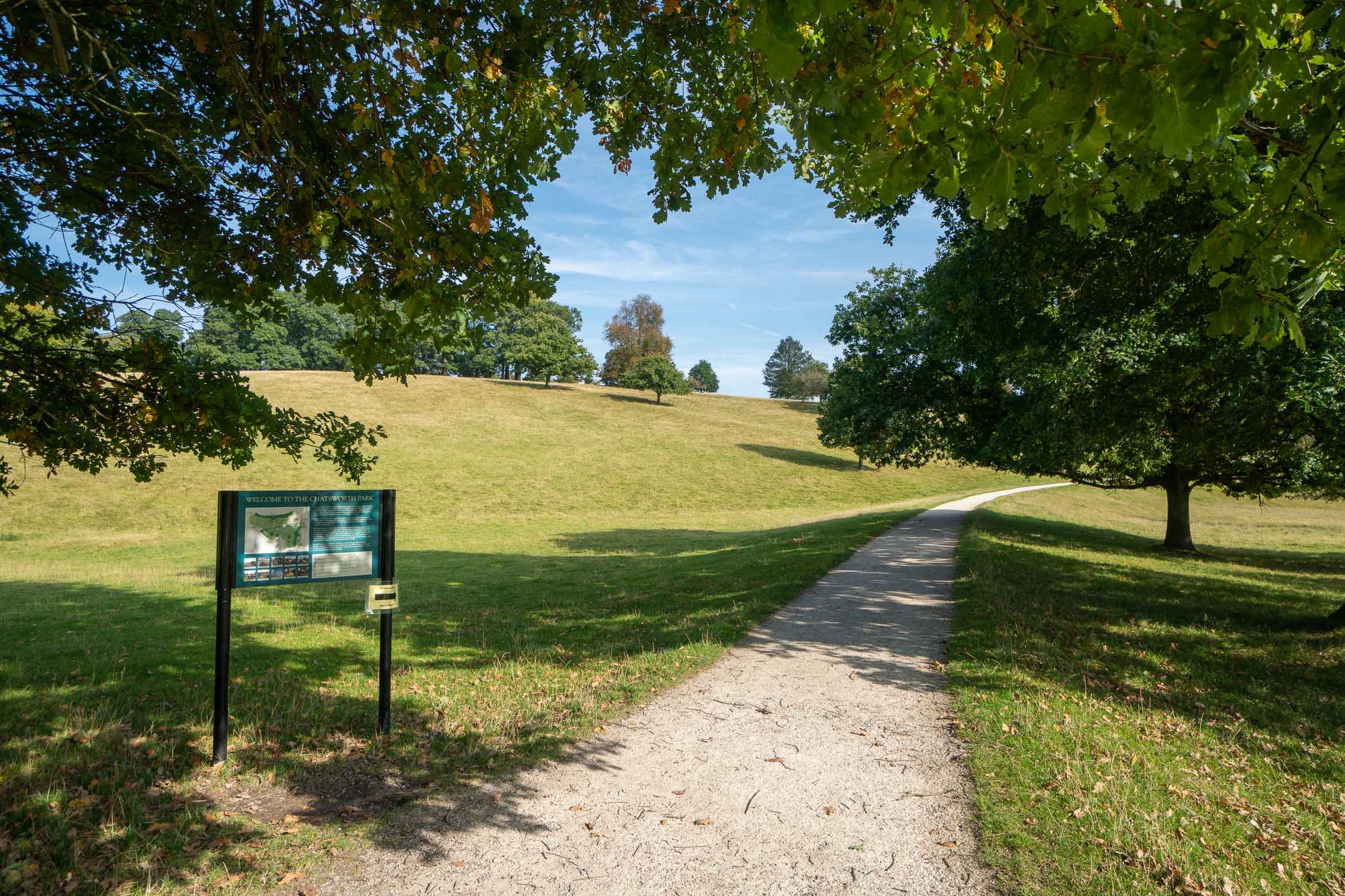 entrance to chatsworth park